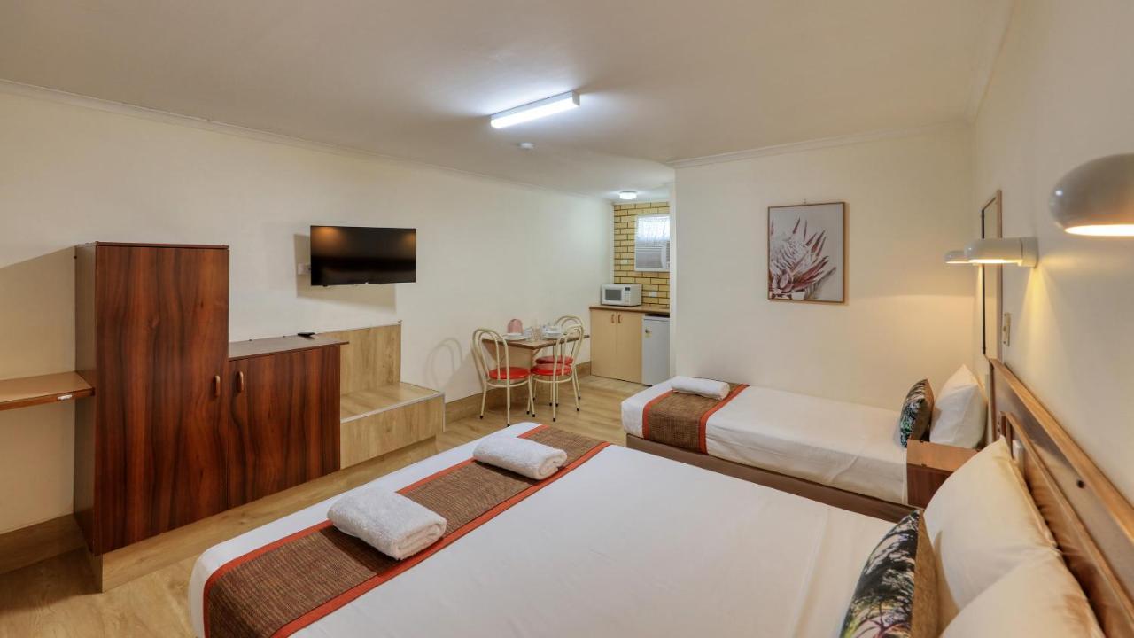 Bryants Motel Roma Bagian luar foto